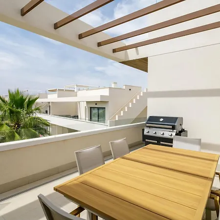 Private Jacuzzi, Heated Pool, Roof Terrace, Ac * Torrevieja